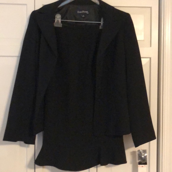 Black Evan-Picone suit (skirt and jacket) NWT - Picture 3 of 6